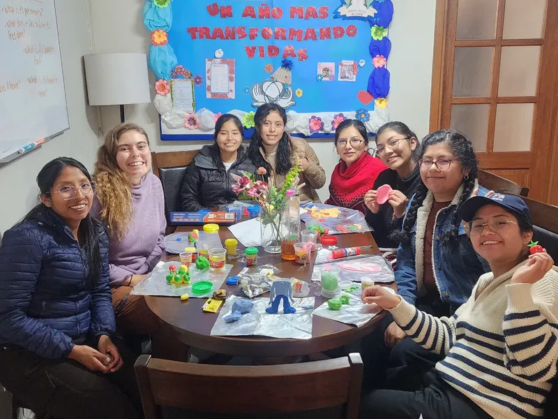 PH Volunteer working with scholars